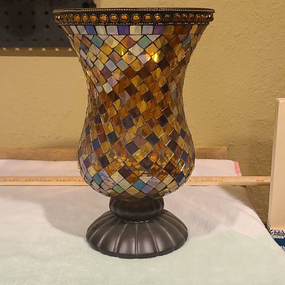 Partylite mosiac hurricane